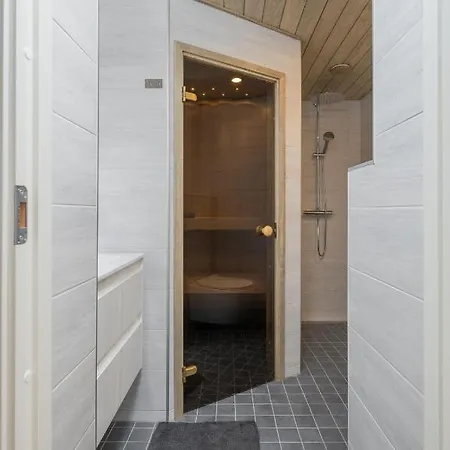Loode Lux With Sauna דירה טרטו