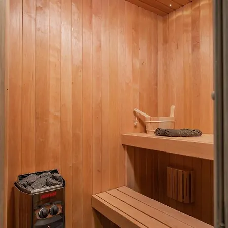 Loode Lux With Sauna דירה טרטו